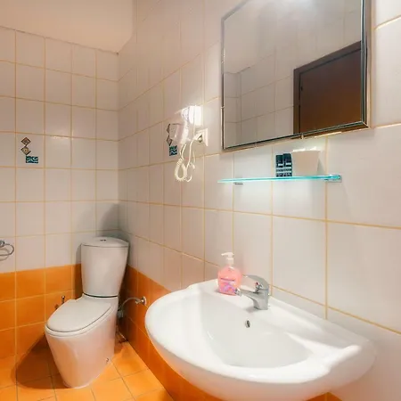 River Side Guest house 3*